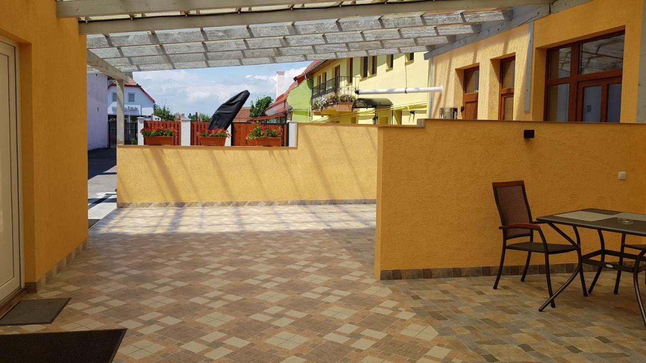 Hotel Resting House Braşov Exterior foto